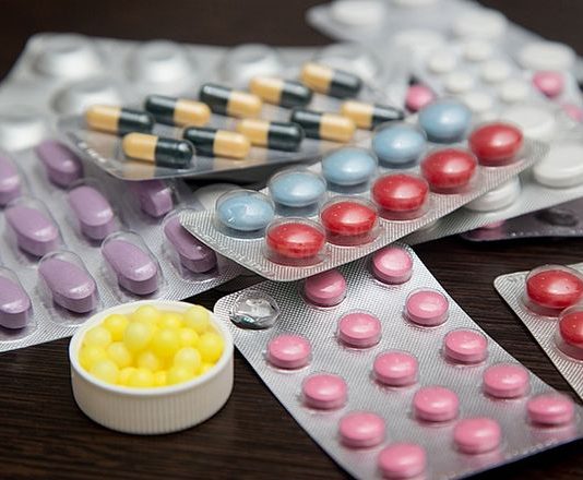 На фармринку України вперше за 5 років зафіксували зростання в доларах