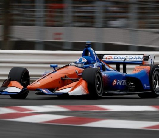 Гонщик, який влетів у стіну на швидкості 350 км/год, показав наслідки жахливої аварії