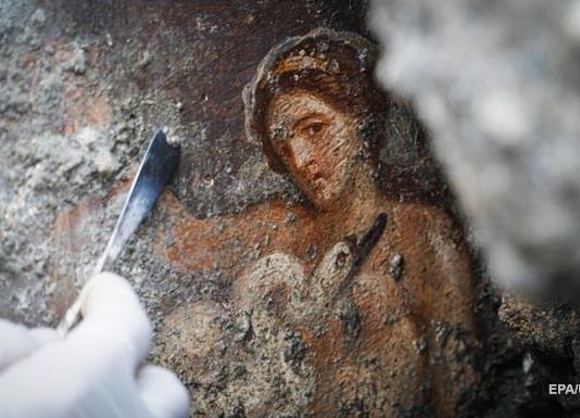 Унікальна знахідка: археологи виявили добре збережену еротичну фреску