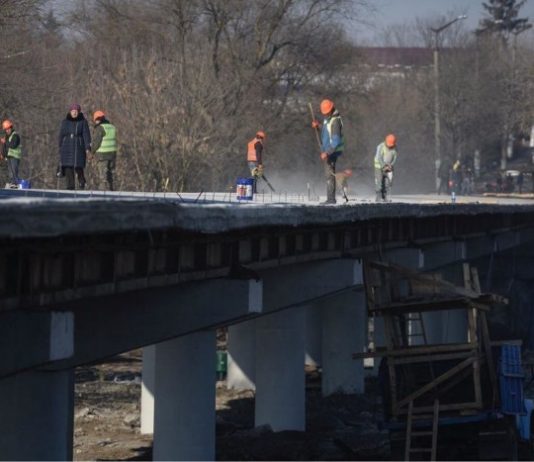 Рекордна сума: озвучені витрати на будівництво і ремонт доріг в Україні