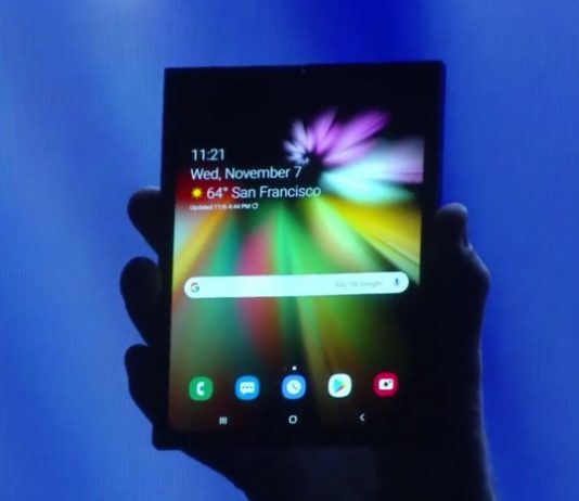 Apple може випустити складаний iPhone в 2020 році