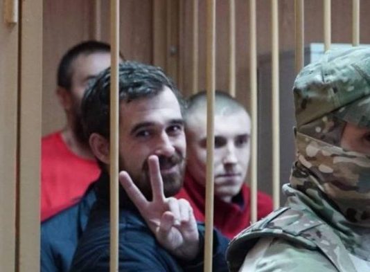 Життя і здоров’я полонених моряків під загрозою – Денисова