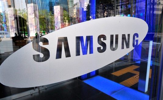 Samsung почала прибирати рекламу з штатних додатків