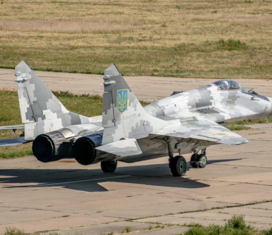 ЗСУ отримали черговий модернізований винищувач