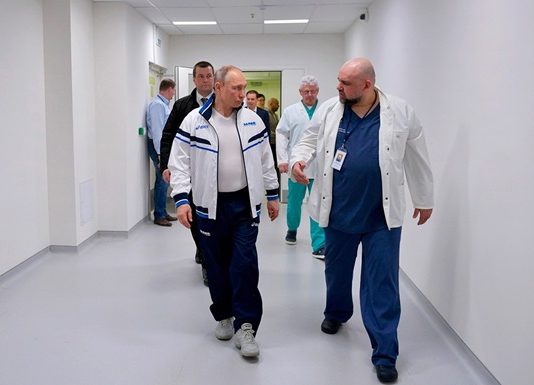 В Москві коронавірусом заразився лікар, який показував Путіну спецлікарню