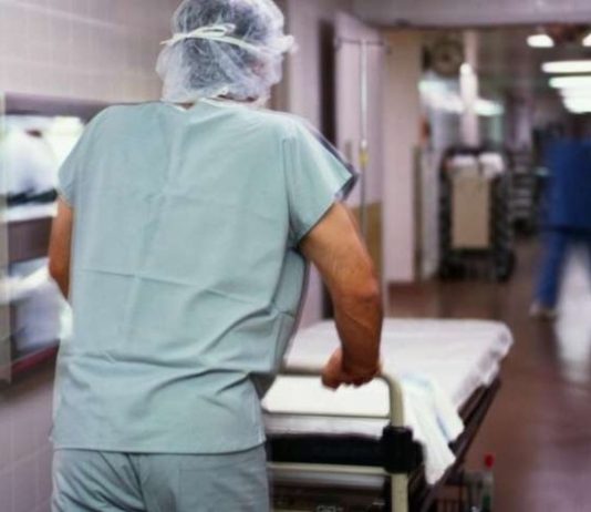 Смерть в пологовому будинку українки з коронавірусом: спливли скандальні подробиці про хворобу лікарів