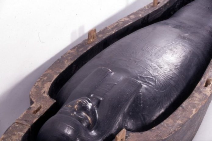 Розкрито таємницю чорного «слизу» з давньоєгипетських гробниць