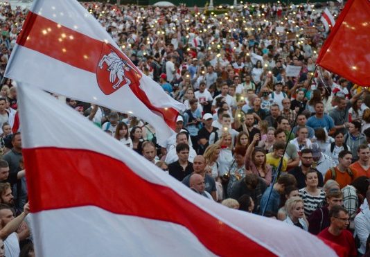 Міноборони Білорусі пригрозило застосувати армію проти демонстрантів