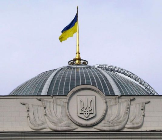 До парламенту можуть потрапити чотири партії: опитування визначило лідерів