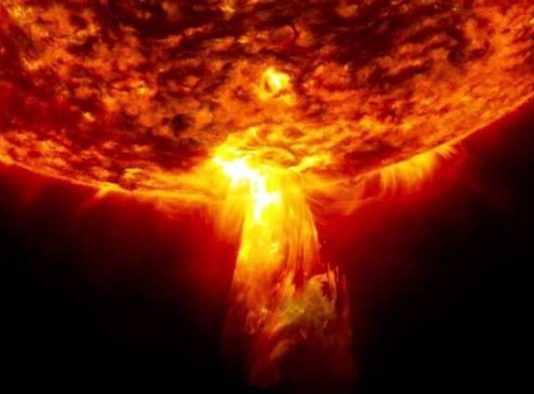 На Сонці стався дуже повільний і потужний спалах