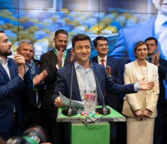 Родичі Шефіра, Скічка, Корявченкова працюють помічниками народних депутатів – «Схеми»