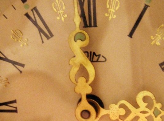 Можливість подорожувати в часі без парадоксів довели науково