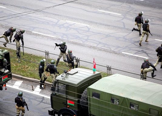 Вибухи на протестах в Мінську: є постраждалі