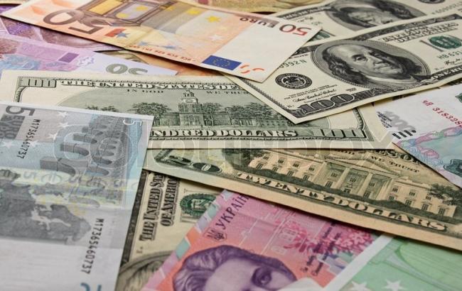 3756827_currencies_euro_dollar_rouble_hrivna_55_650x410