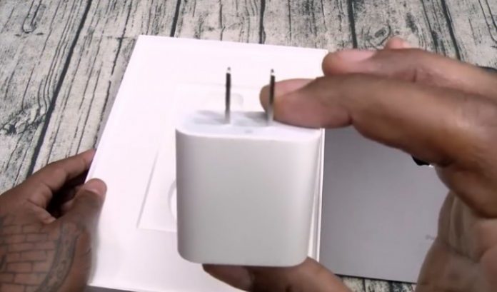 блок живлення в iPad Pro
