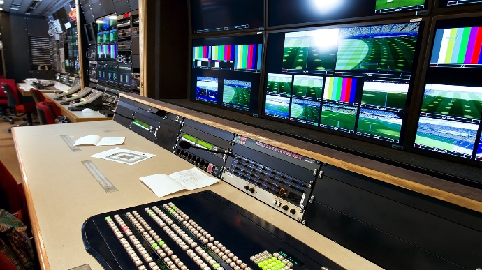 524c594-banner-radio-tv-broadcasting-show-business--1-