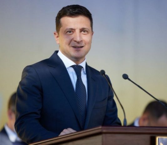 Зеленський відзначив роль волонтерів у розбудові української армії