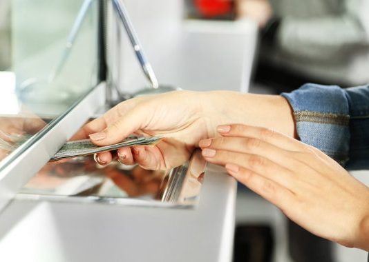 Банки обслуговуватимуть переселенців без довідки