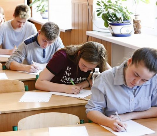 Міносвіти впровадить старшу профільну школу в Україні