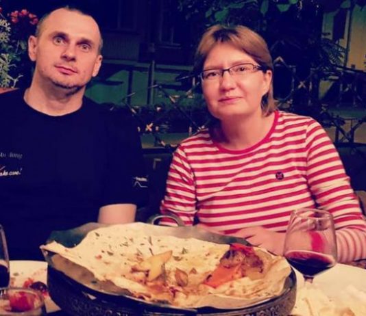 Сестра Сенцова назвала життя в Україні «пеклом» та зібралася в Росію