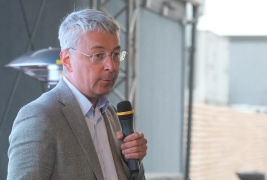 Ткаченко прокоментував «цунамі в соцмережах» після інформації про тисячу для вакцинованих