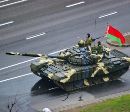 Білорусь перекидає бронетехніку до кордону з Волинською областю