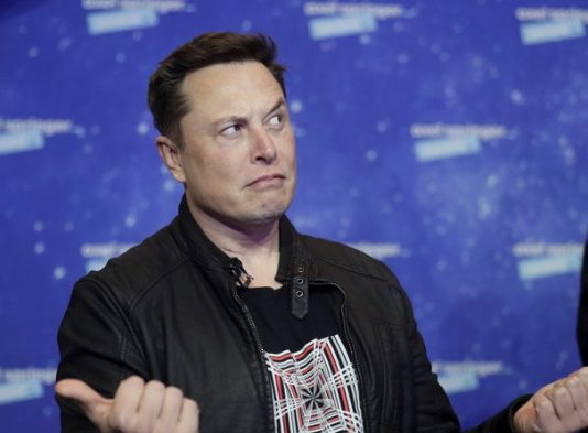 Українці менше ніж за добу зібрали 2,3 млн грн на підручник з історії для Ілона Маска